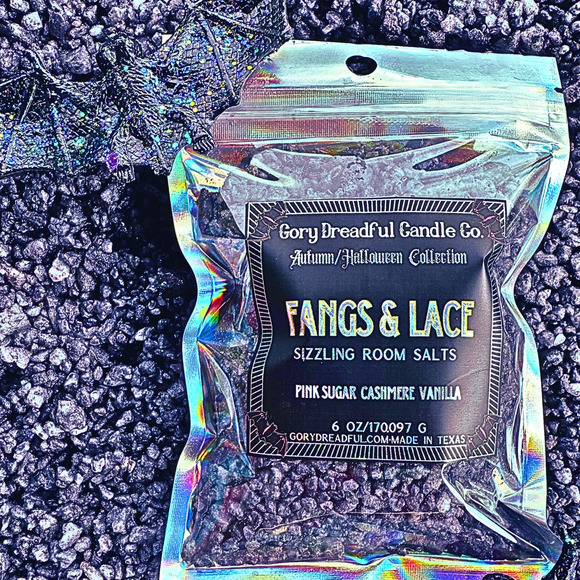 Fangs & Lace Sizzling Room Salt Crystal Potpourri: Cashmere Pink Sugar Scent - Picture 1 of 10